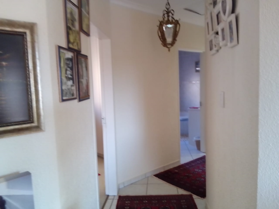 2 Bedroom Property for Sale in Eike Park Gauteng