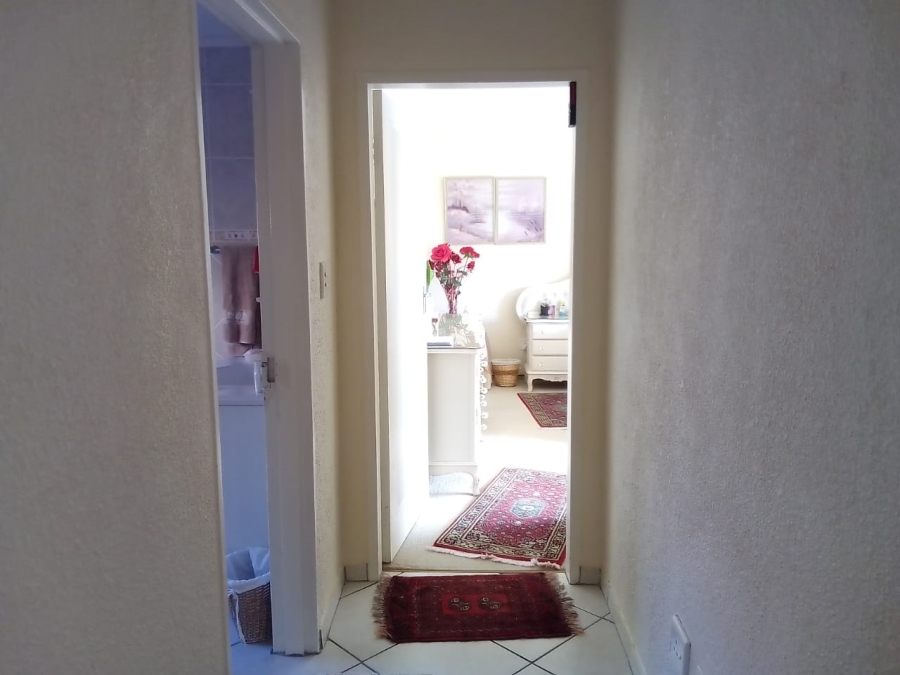 2 Bedroom Property for Sale in Eike Park Gauteng