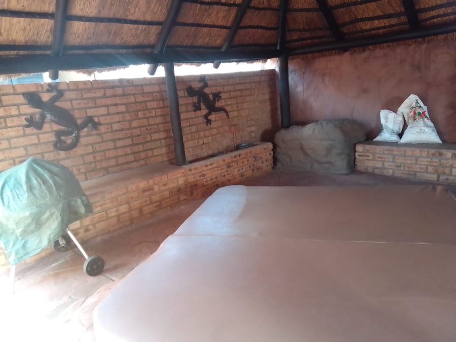 2 Bedroom Property for Sale in Eike Park Gauteng