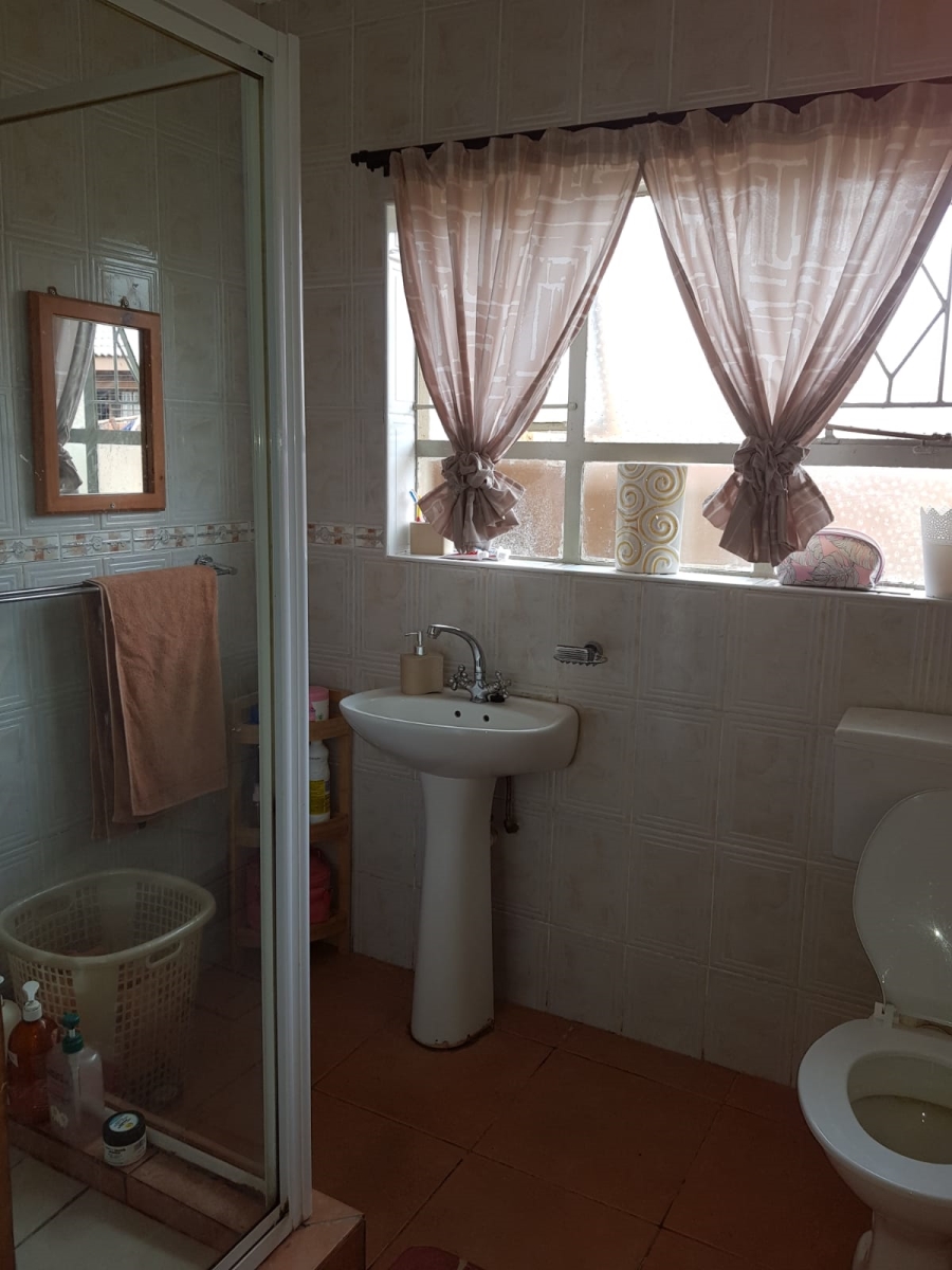 3 Bedroom Property for Sale in Greenhills Gauteng