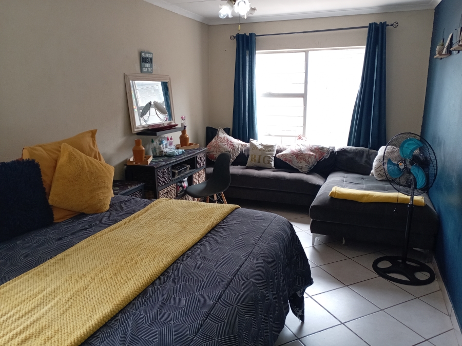 2 Bedroom Property for Sale in Krugersdorp West Gauteng
