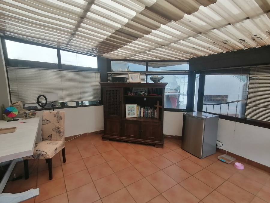 2 Bedroom Property for Sale in Monument Gauteng