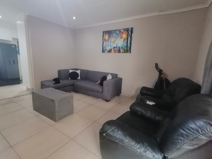2 Bedroom Property for Sale in Monument Gauteng