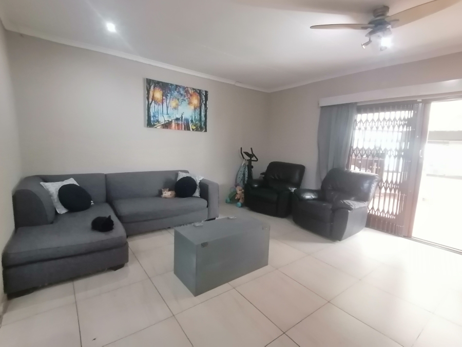 2 Bedroom Property for Sale in Monument Gauteng