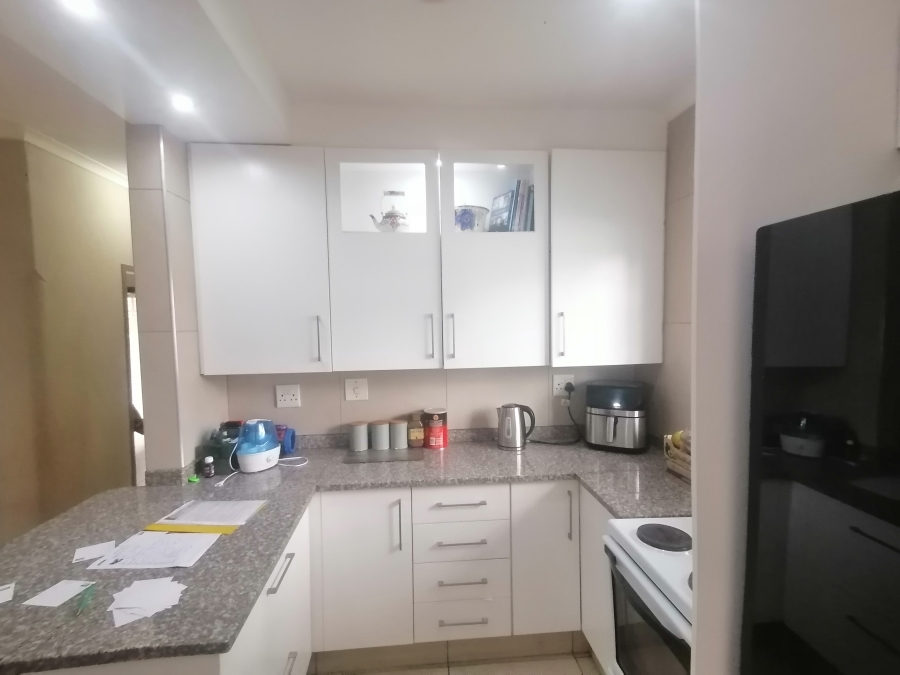 2 Bedroom Property for Sale in Monument Gauteng