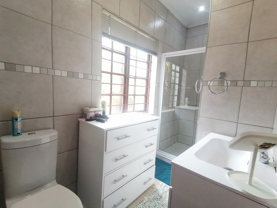 2 Bedroom Property for Sale in Monument Gauteng