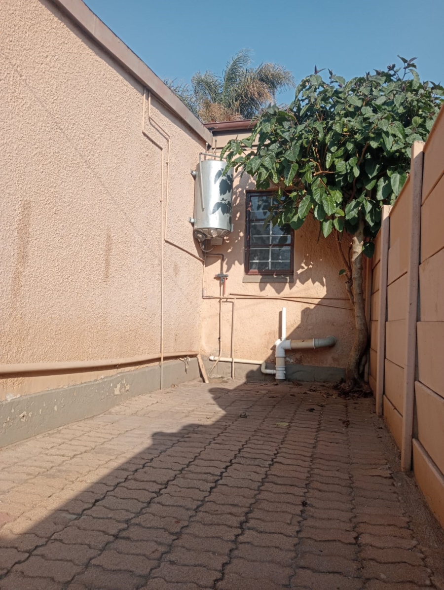 3 Bedroom Property for Sale in Homelake Gauteng