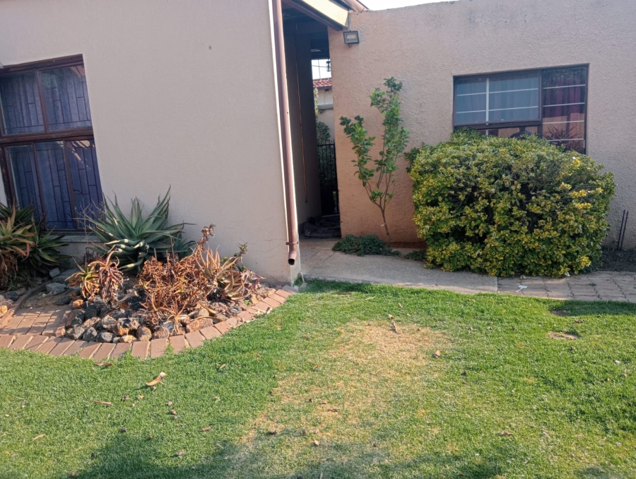 3 Bedroom Property for Sale in Homelake Gauteng