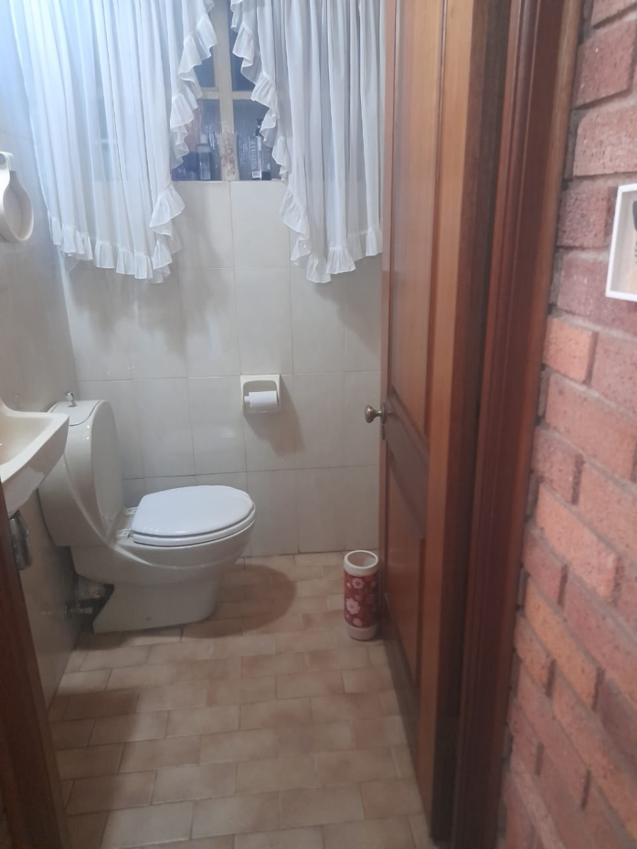 4 Bedroom Property for Sale in Northcliff Gauteng