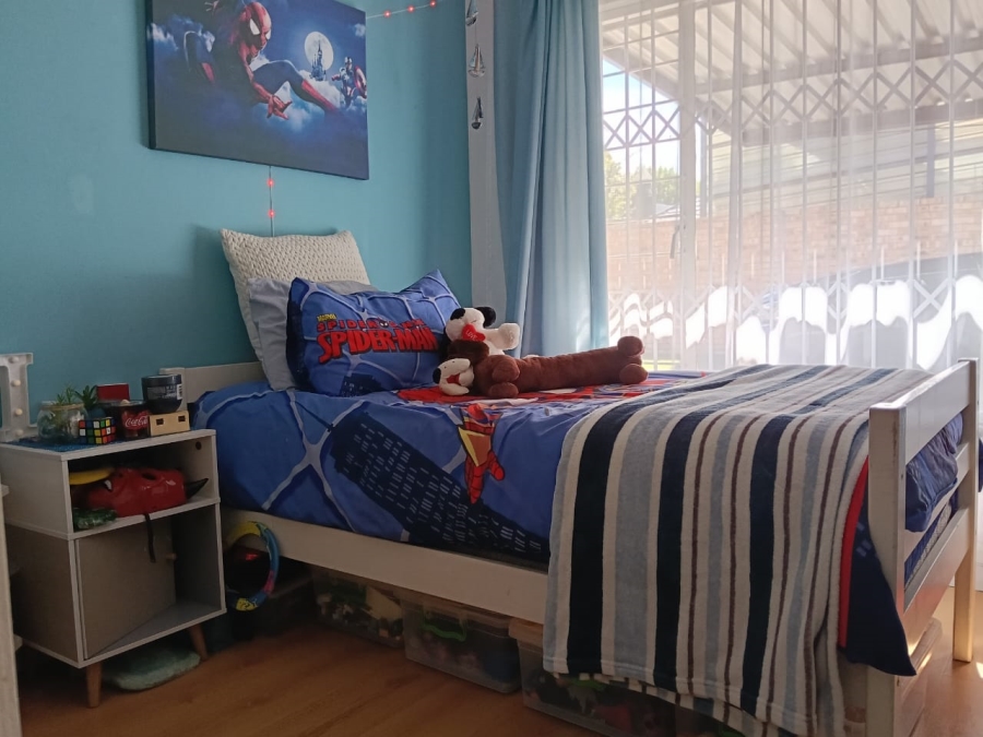 5 Bedroom Property for Sale in Greenhills Gauteng