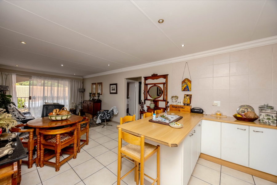 2 Bedroom Property for Sale in Johannesburg Central Gauteng