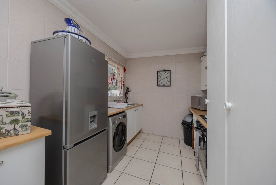 2 Bedroom Property for Sale in Johannesburg Central Gauteng