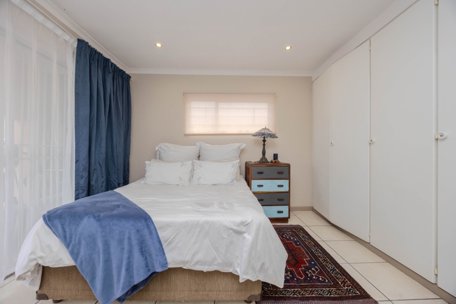 2 Bedroom Property for Sale in Johannesburg Central Gauteng