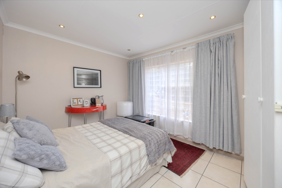 2 Bedroom Property for Sale in Johannesburg Central Gauteng
