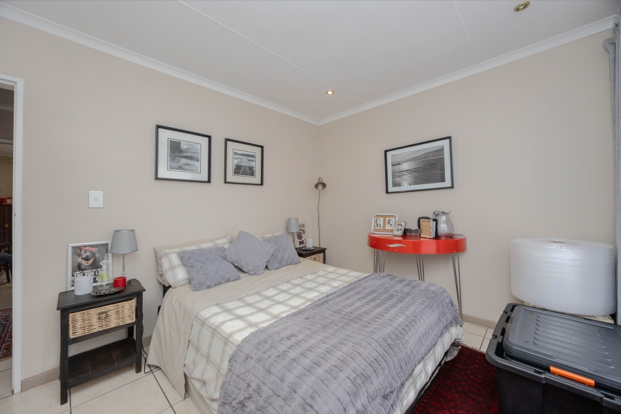 2 Bedroom Property for Sale in Johannesburg Central Gauteng