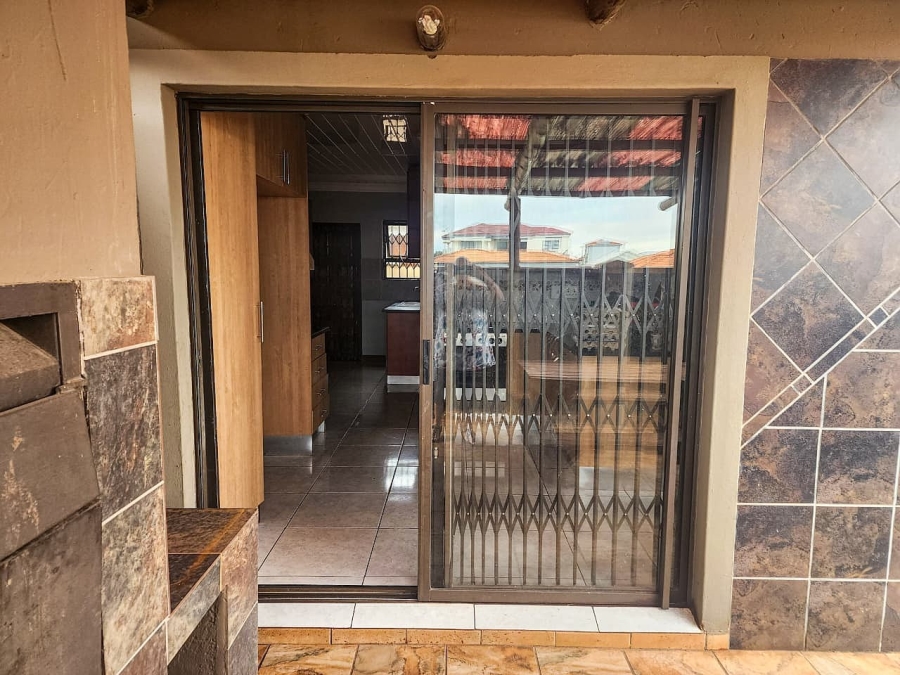 3 Bedroom Property for Sale in Quellerie Park Gauteng