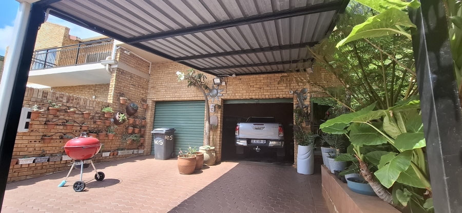 3 Bedroom Property for Sale in Rangeview Gauteng