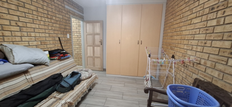 3 Bedroom Property for Sale in Rangeview Gauteng