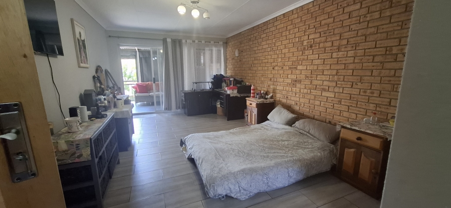 3 Bedroom Property for Sale in Rangeview Gauteng