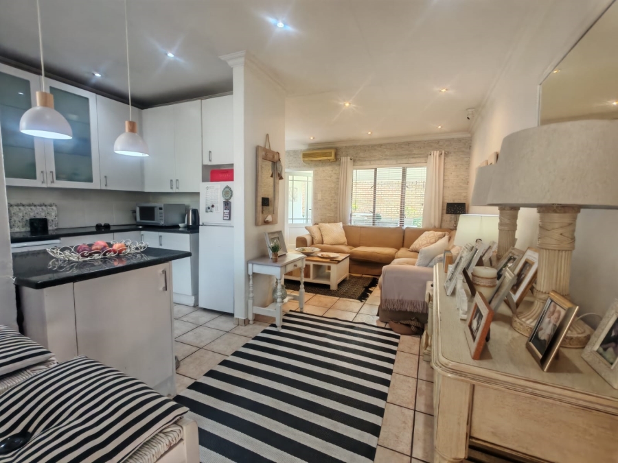 2 Bedroom Property for Sale in Roodepoort Gauteng