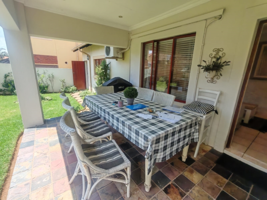 2 Bedroom Property for Sale in Roodepoort Gauteng