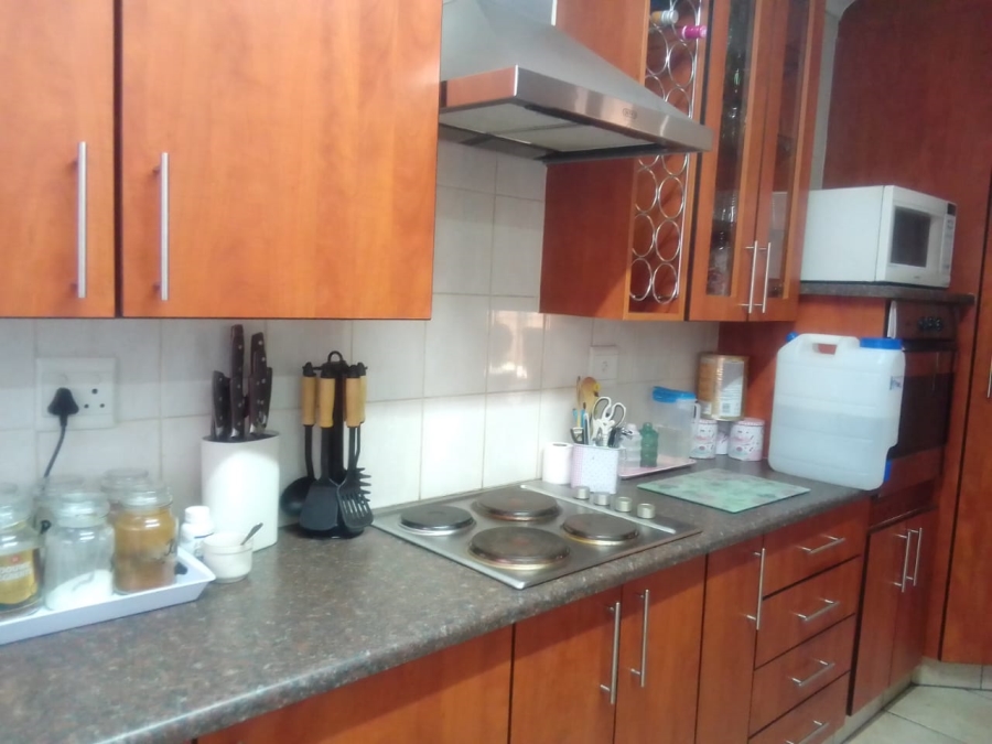 3 Bedroom Property for Sale in Eike Park Gauteng