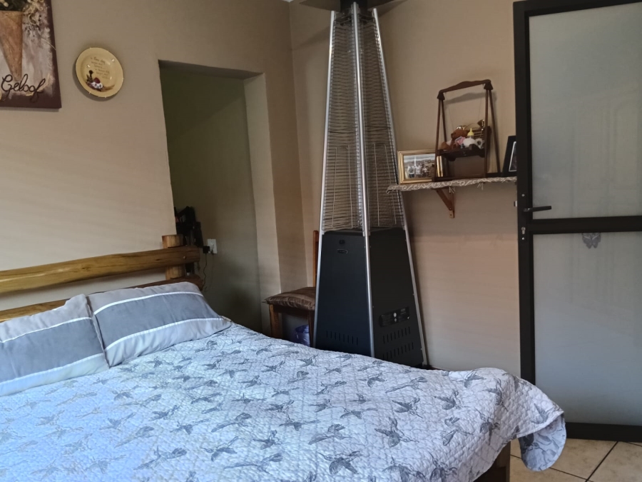 5 Bedroom Property for Sale in Randpoort Gauteng