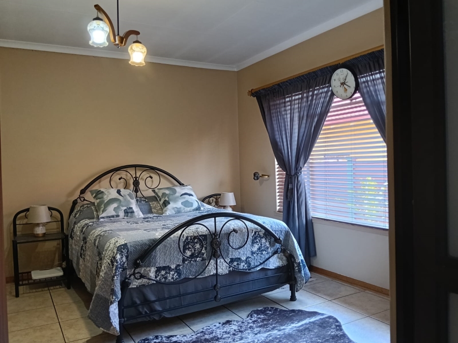 5 Bedroom Property for Sale in Randpoort Gauteng