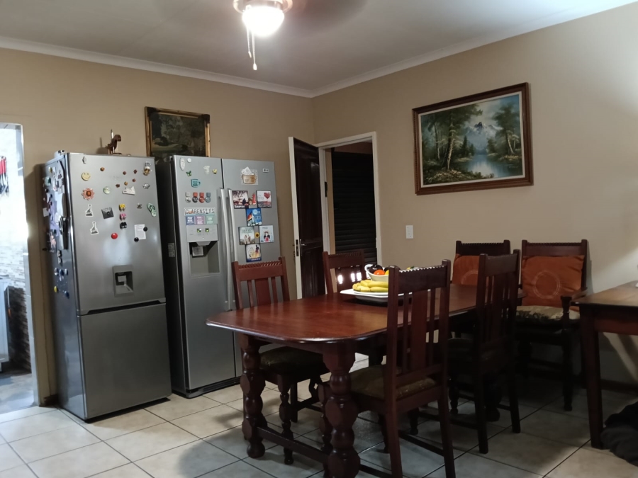 5 Bedroom Property for Sale in Randpoort Gauteng