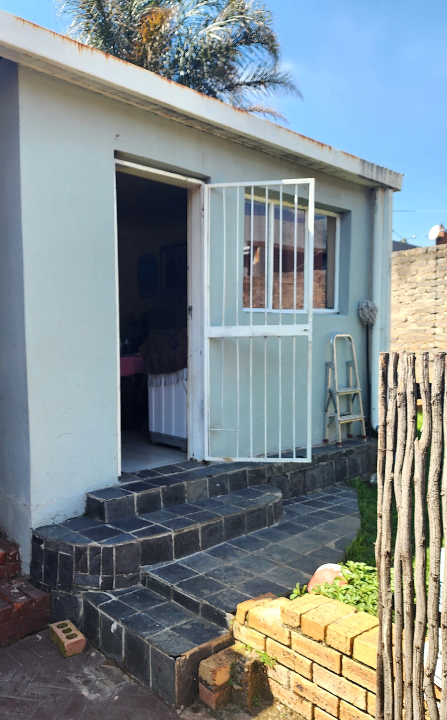 6 Bedroom Property for Sale in Wentworth Park Gauteng
