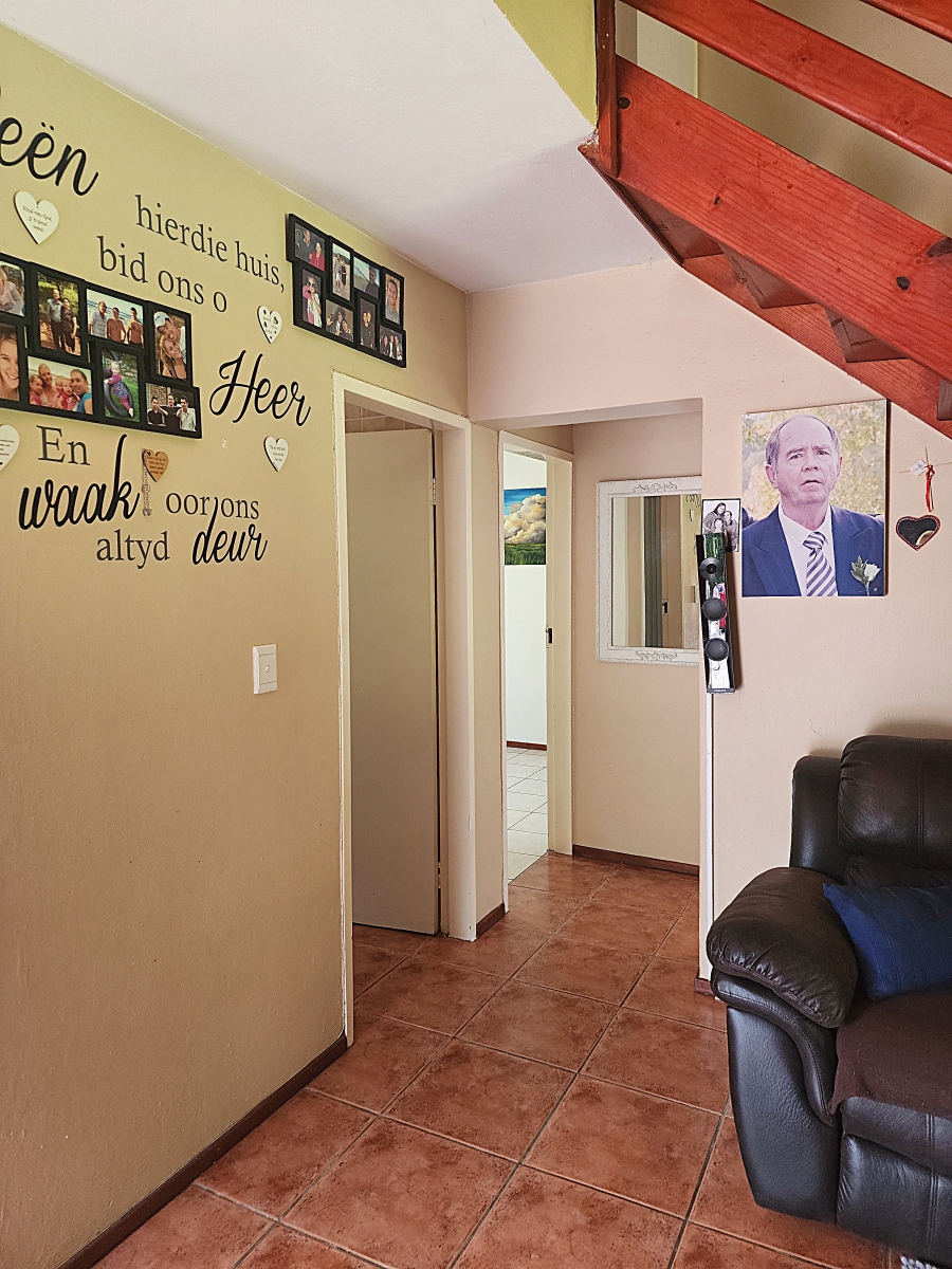 3 Bedroom Property for Sale in Radiokop Gauteng