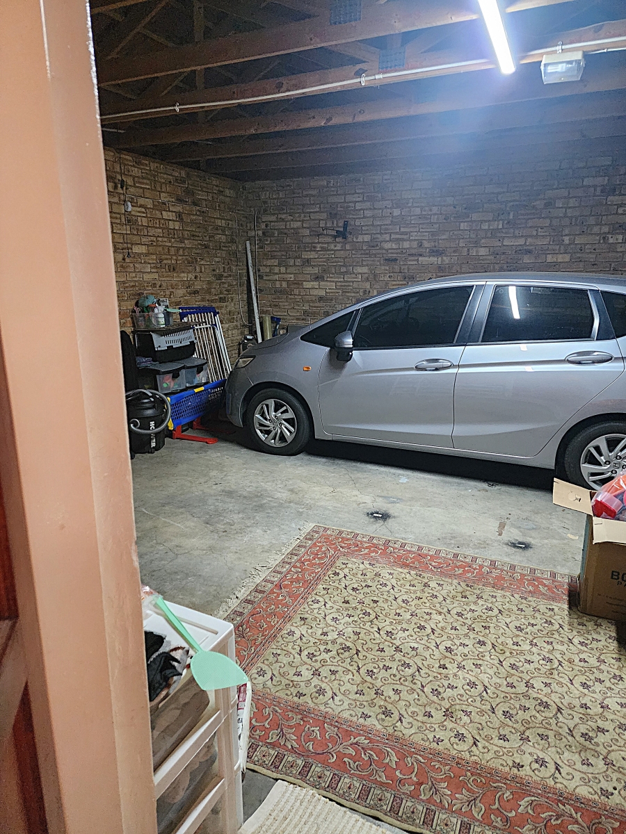 3 Bedroom Property for Sale in Radiokop Gauteng