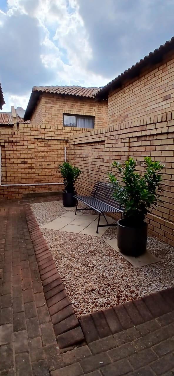 2 Bedroom Property for Sale in Chancliff Ridge Gauteng