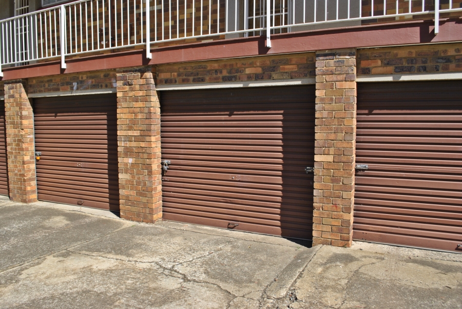 2 Bedroom Property for Sale in Greenhills Gauteng