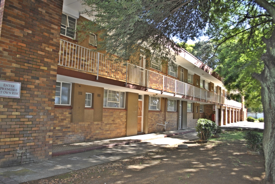 2 Bedroom Property for Sale in Greenhills Gauteng