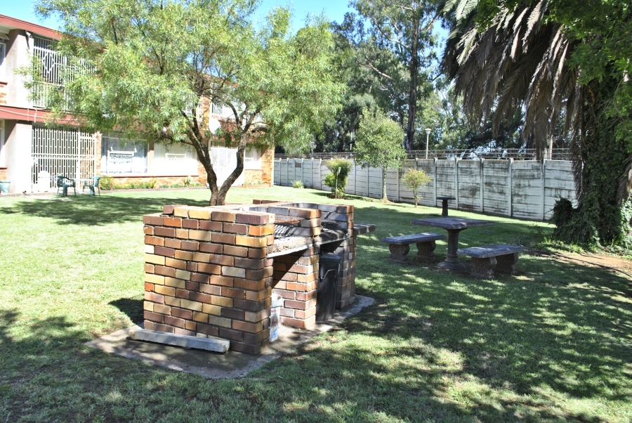 2 Bedroom Property for Sale in Greenhills Gauteng