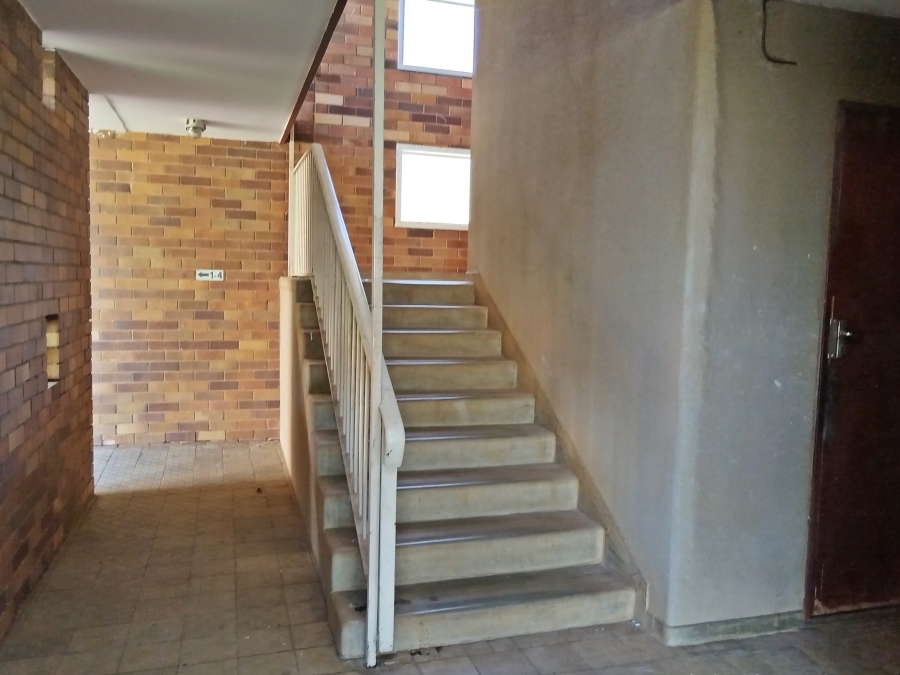 2 Bedroom Property for Sale in Greenhills Gauteng