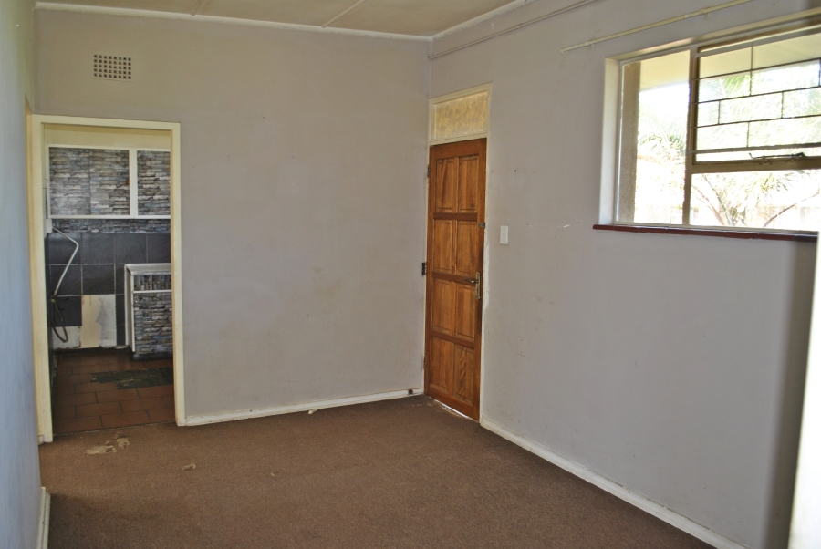 2 Bedroom Property for Sale in Greenhills Gauteng