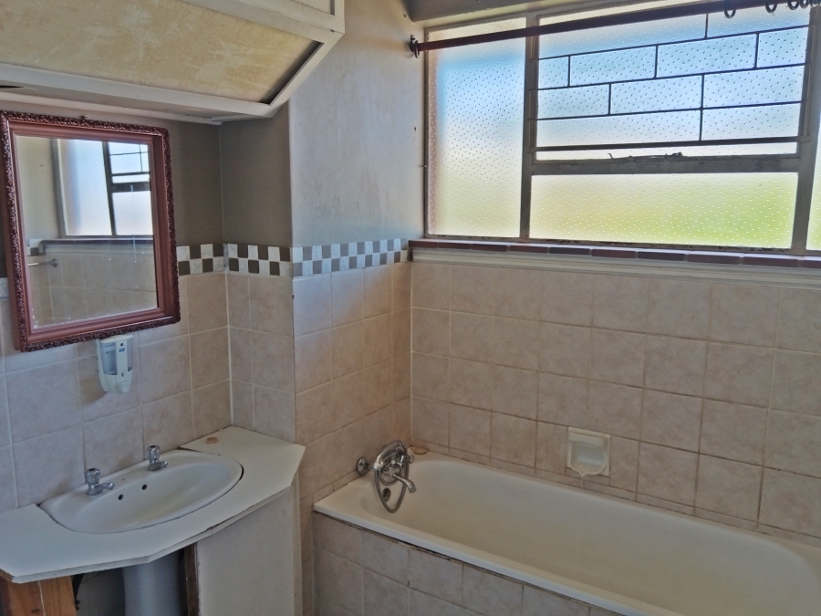 2 Bedroom Property for Sale in Greenhills Gauteng