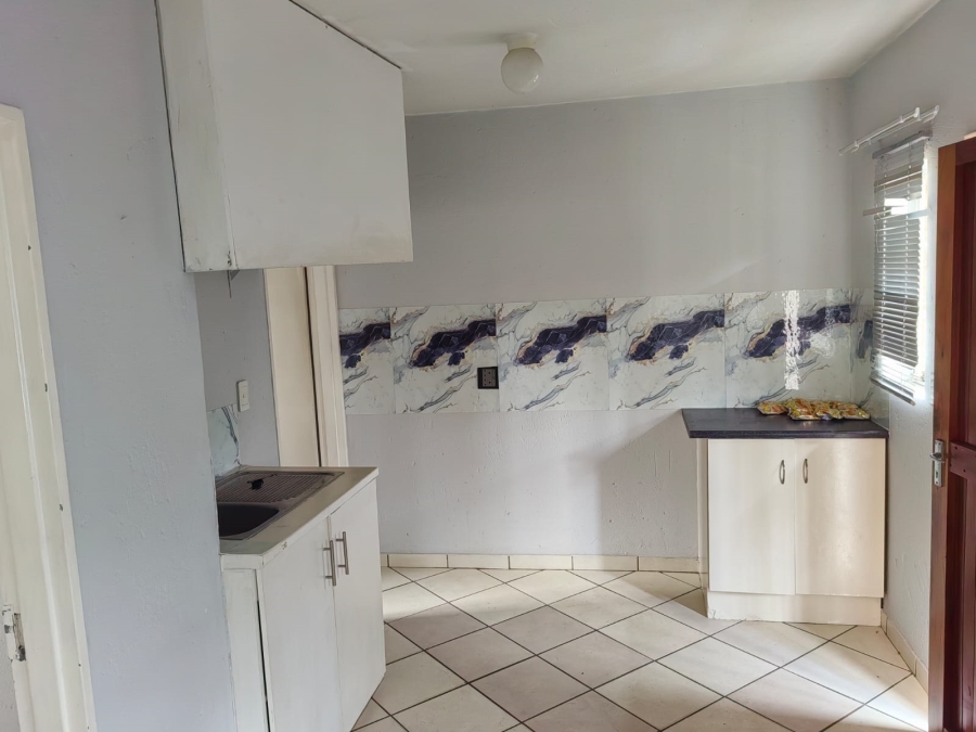 1 Bedroom Property for Sale in Randfontein Central Gauteng