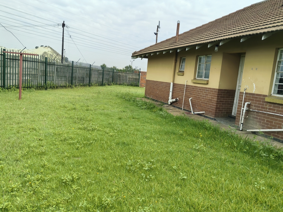 3 Bedroom Property for Sale in Luipaardsvlei Gauteng