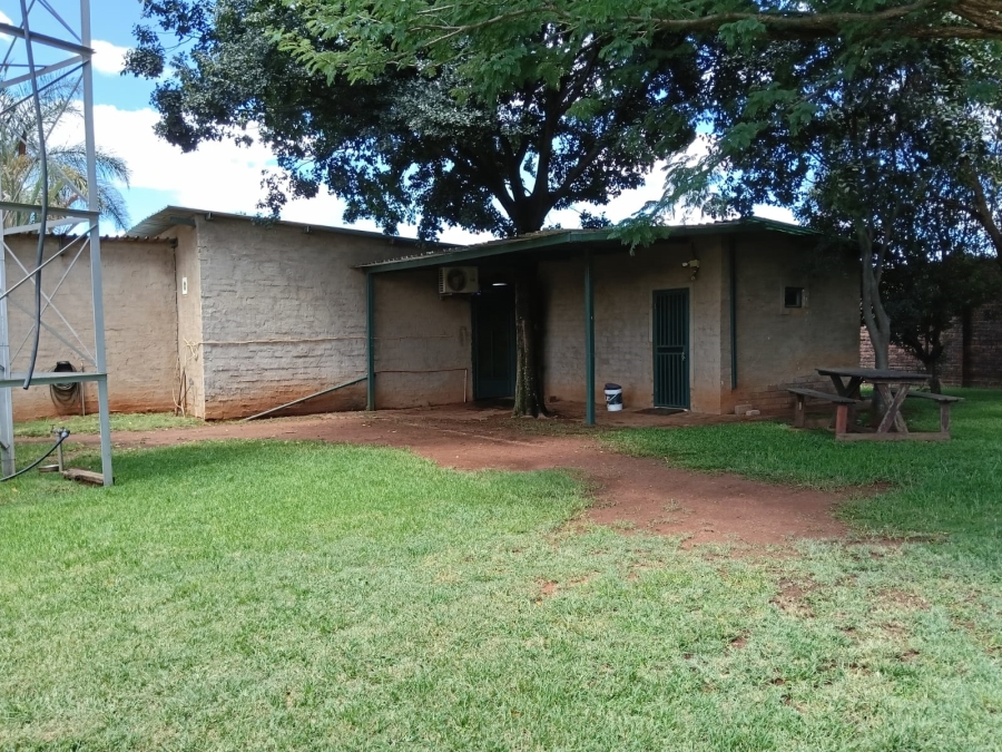 3 Bedroom Property for Sale in Tarlton Gauteng