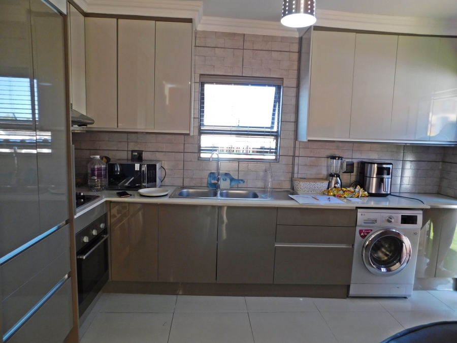 4 Bedroom Property for Sale in Witpoortjie Gauteng