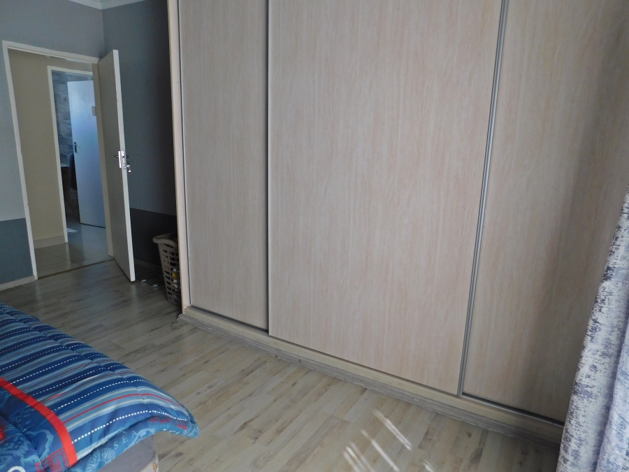 4 Bedroom Property for Sale in Witpoortjie Gauteng