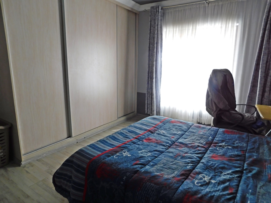 4 Bedroom Property for Sale in Witpoortjie Gauteng