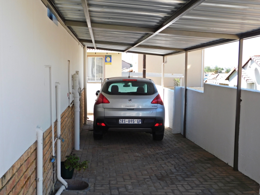 4 Bedroom Property for Sale in Witpoortjie Gauteng