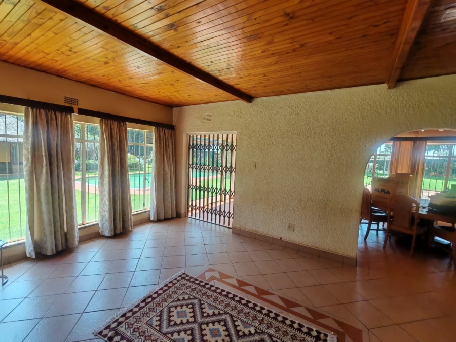 10 Bedroom Property for Sale in Tarlton Gauteng