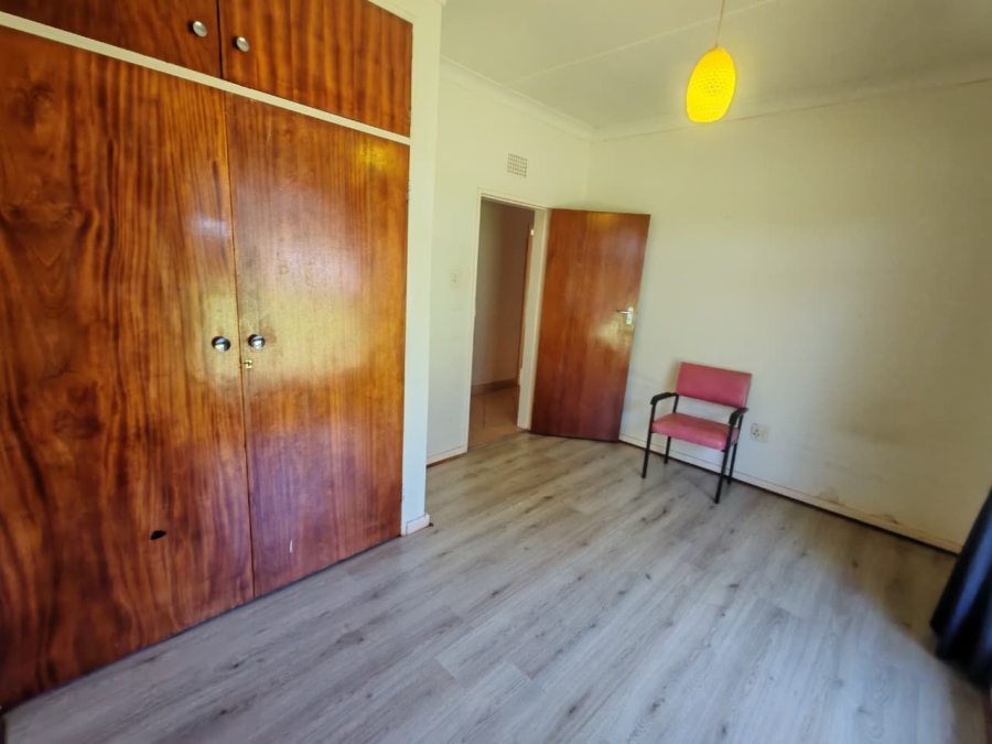 10 Bedroom Property for Sale in Tarlton Gauteng