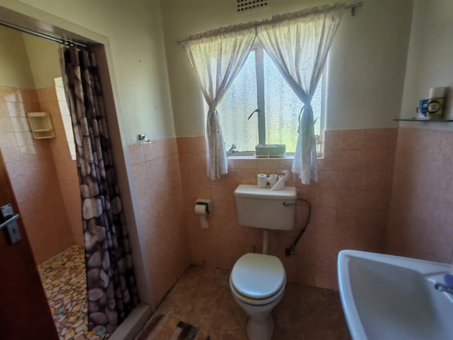 10 Bedroom Property for Sale in Tarlton Gauteng