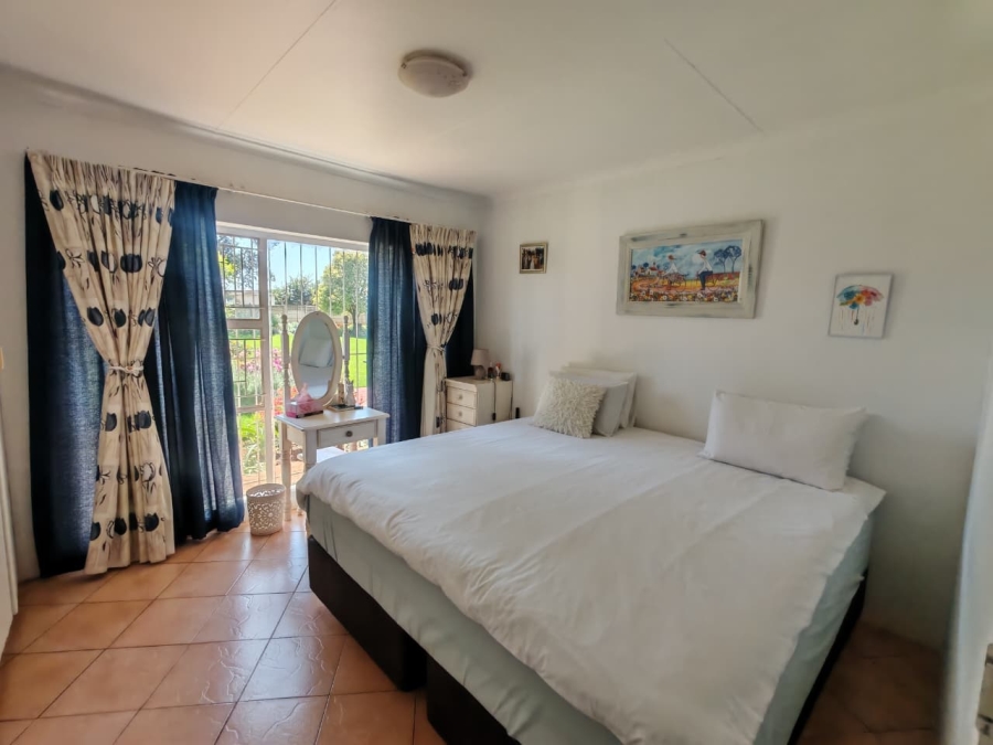 10 Bedroom Property for Sale in Tarlton Gauteng